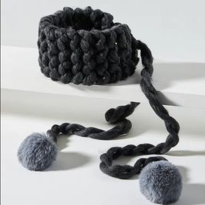 🆕 Anthropologie Anthro chunky knit embellished ear warmer earmuff pompom — gray